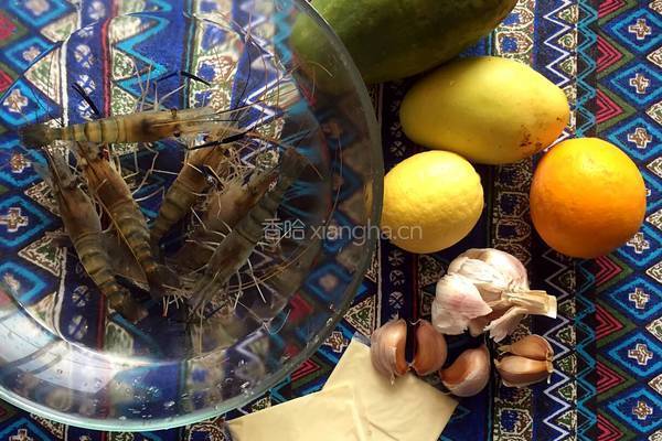 芝士焗油虾的做法图解1