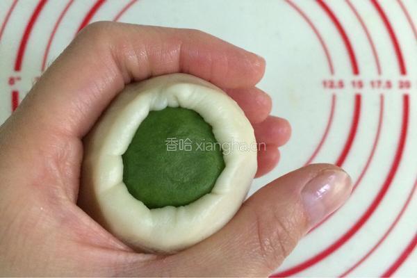 四色螺旋蛋黄酥的做法图解11
