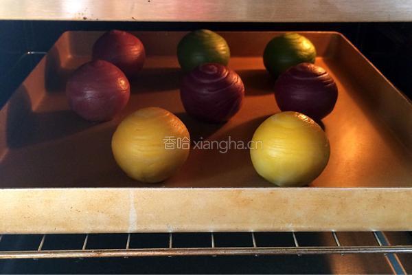 四色螺旋蛋黄酥的做法图解26