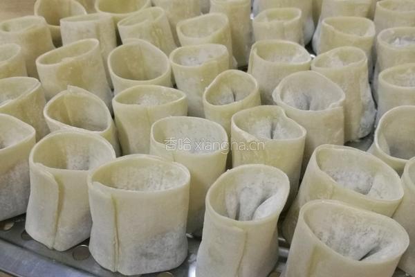 香菜馄饨的做法图解2