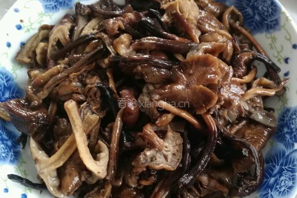 小鸡炖蘑菇的做法图解3