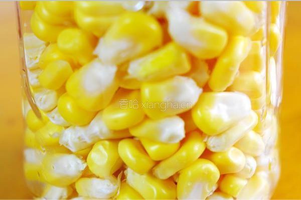 新鲜玉米松饼的做法图解1