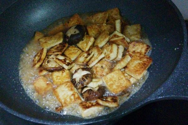 香菇炖豆腐的做法图解6