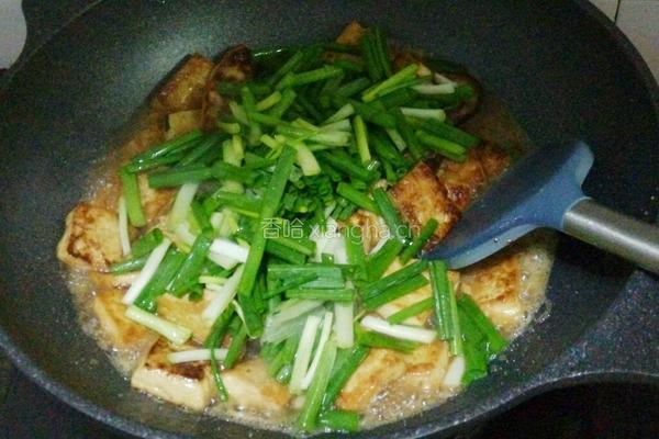 香菇炖豆腐的做法图解7