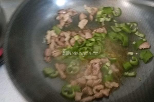 尖椒炒肉的做法图解8