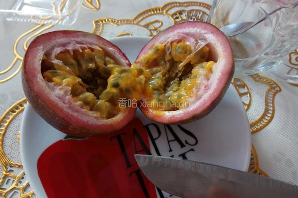 蜂蜜百香果汁的做法图解3
