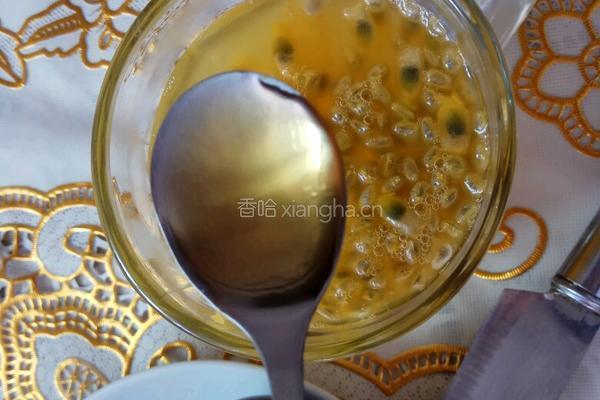 蜂蜜百香果汁的做法图解6
