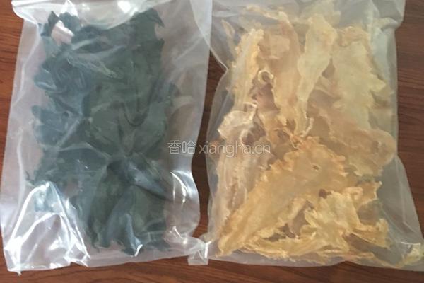 花胶海带骨头汤的做法图解1