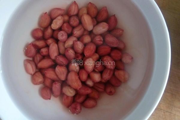红枣花生红小豆汤的做法图解1