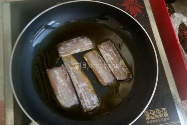 简单平底锅煎刀鱼的做法图解5