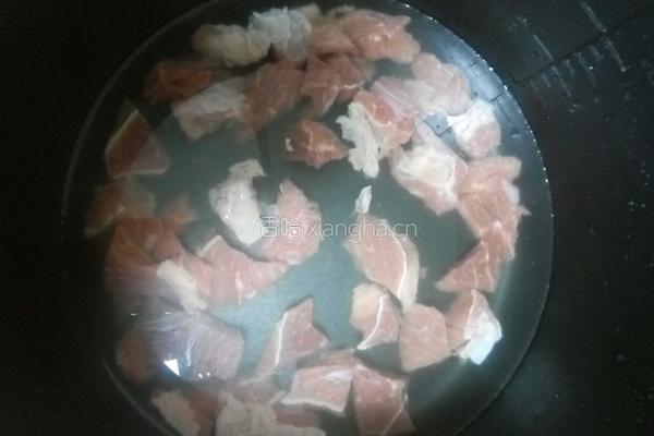 牛肉炖萝卜土豆的做法图解2