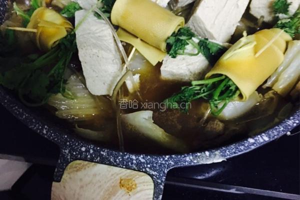 白菜猪肉炖粉条的做法图解9