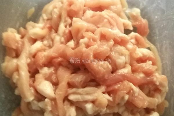 鱼香肉丝（无冬笋版）的做法图解1