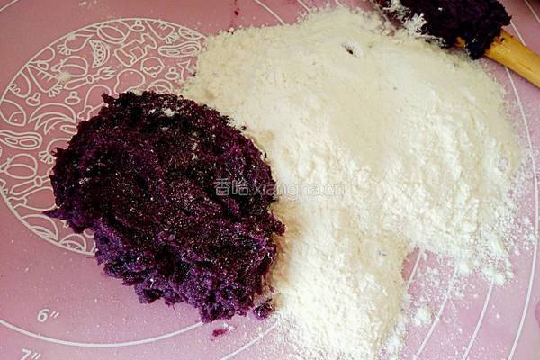 低热量紫薯面包的做法图解3