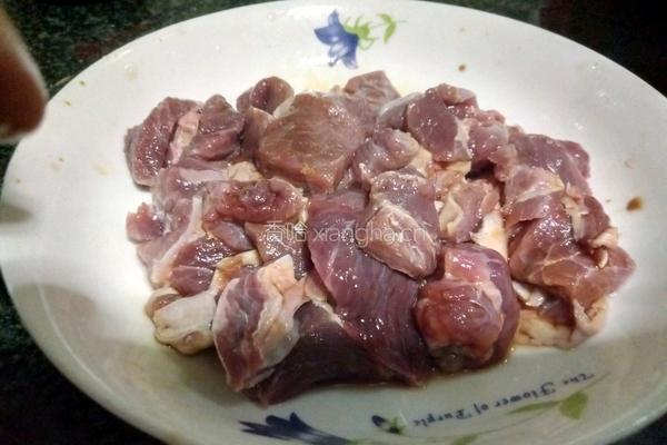 尖椒炒牛肉的做法图解3