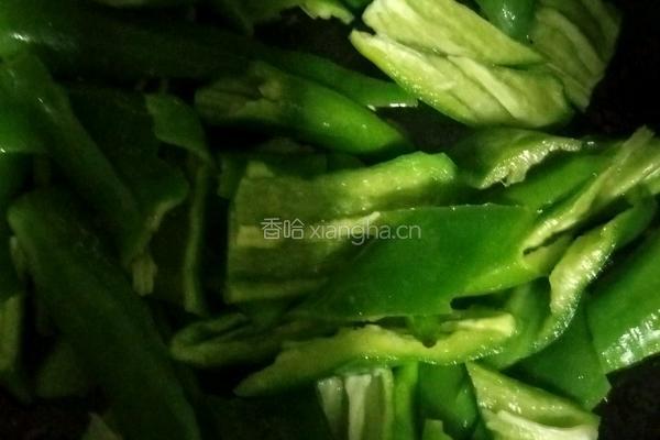 尖椒炒牛肉的做法图解7