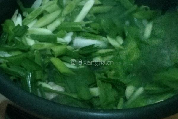蒜叶炒肉的做法图解6