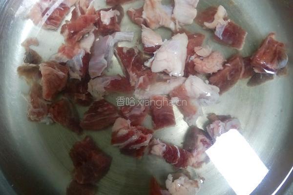 牛肉菠菜汤的做法图解3