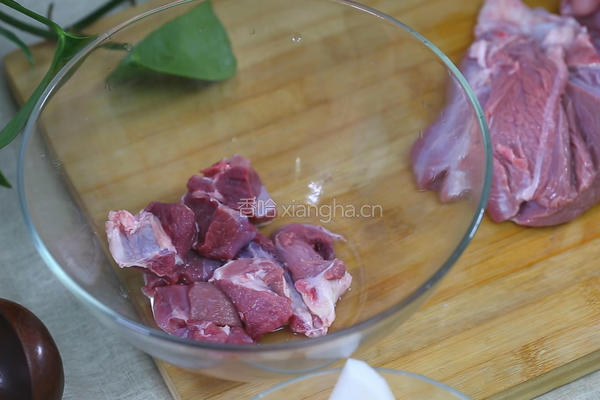 鲜虾羊肉砂锅的做法图解4