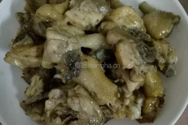 辣椒炒鸡腿肉的做法图解3