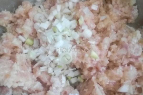 白萝卜猪肉饺子的做法图解5
