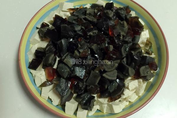 皮蛋拌豆腐的做法图解5