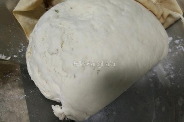 小鱼馒头的做法图解2