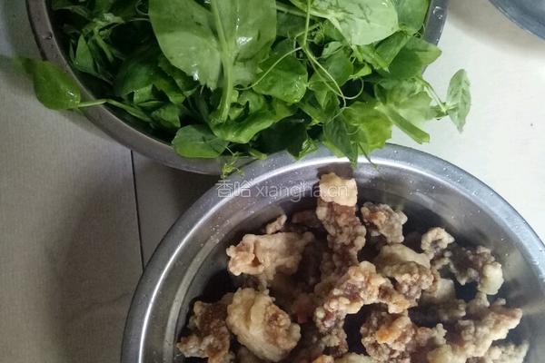 豌豆荚酥肉汤的做法图解1