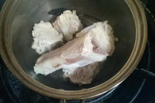 筒骨汤的做法图解5