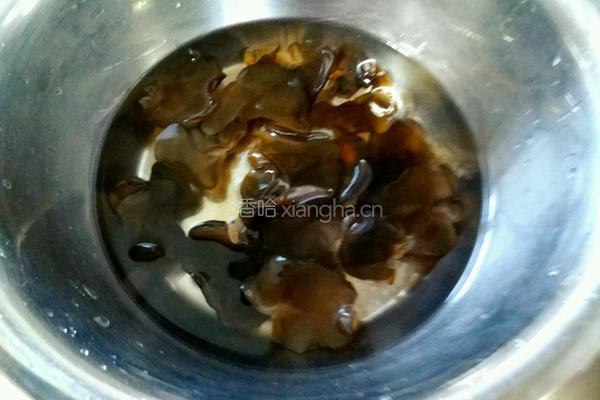 木耳炒山药的做法图解4