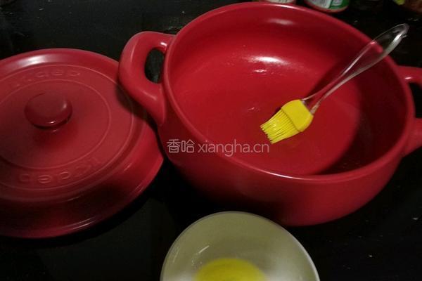广式腊肠煲仔饭的做法图解2