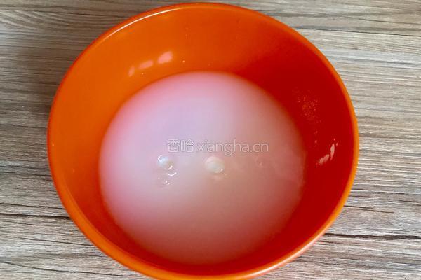 香菇豆腐汤的做法图解2