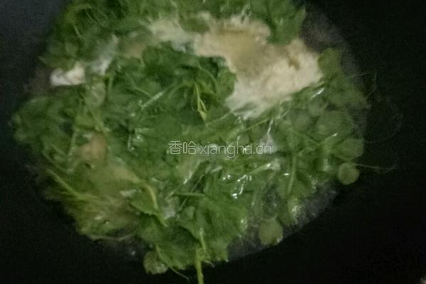豌豆荚鸡蛋汤的做法图解5