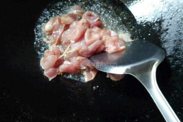 芹菜香干炒肉的做法图解7