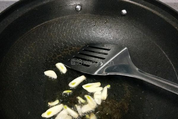 上海青炒口蘑的做法图解3