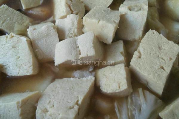 白菜冻豆腐炖粉条的做法图解13