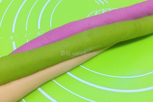 三色饺子的做法图解7