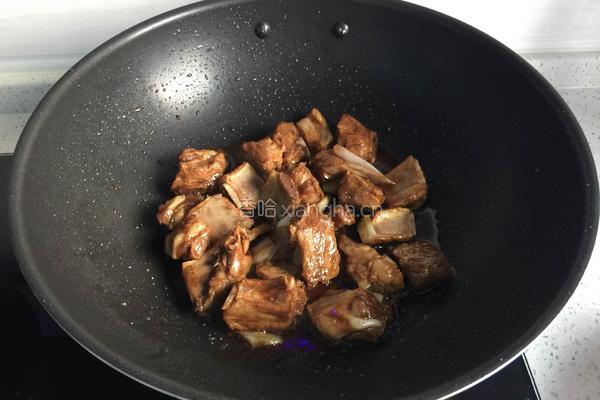 排骨炖豆角玉米的做法图解5