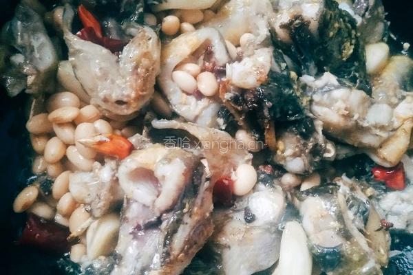 黄豆烧黄颡鱼的做法图解5
