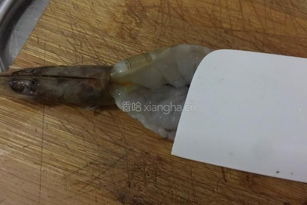 蒜蓉开边虾的做法图解3