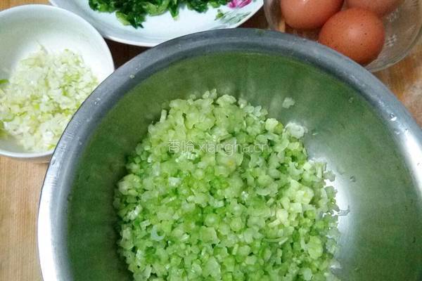 山芹降压饼的做法图解2