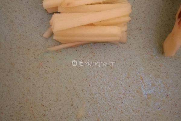 牦牛奶黄翅鱼汤的做法图解2