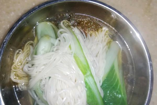 酸菜面的做法图解7