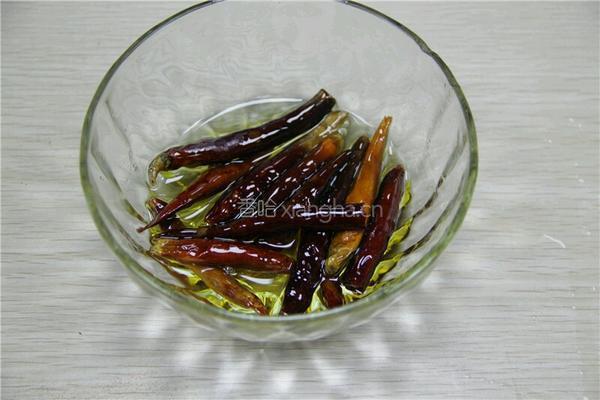 酸脆爽的开胃菜的做法图解3