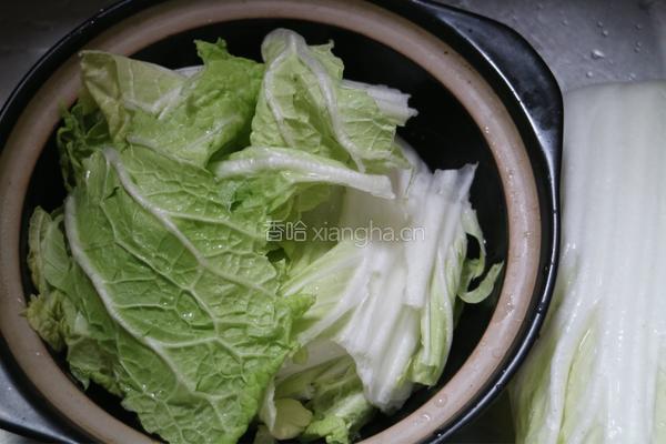 瑶柱沁白菜豆腐的做法图解3