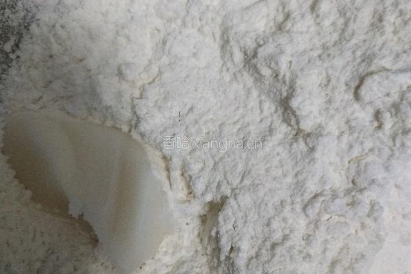 蛋黄酥的做法图解1