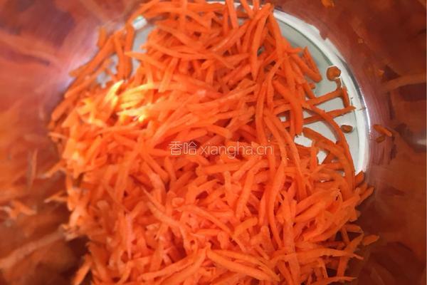鲜蘑猪肉胡萝卜馅的做法图解3