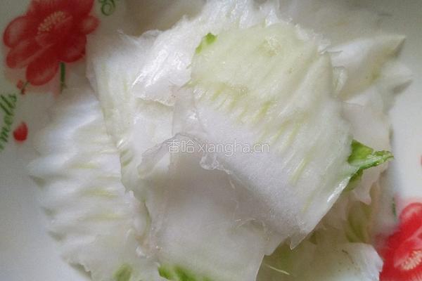 白菜香菇油面筋煲的做法图解5