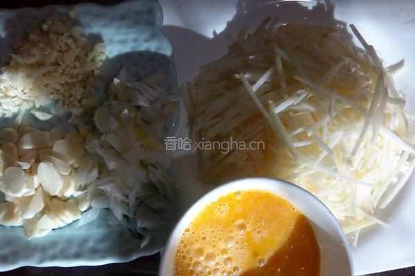 土豆丝炒鸡蛋的做法图解2