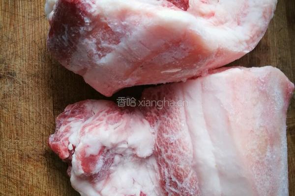 （电压力锅）红烧肉的做法图解1